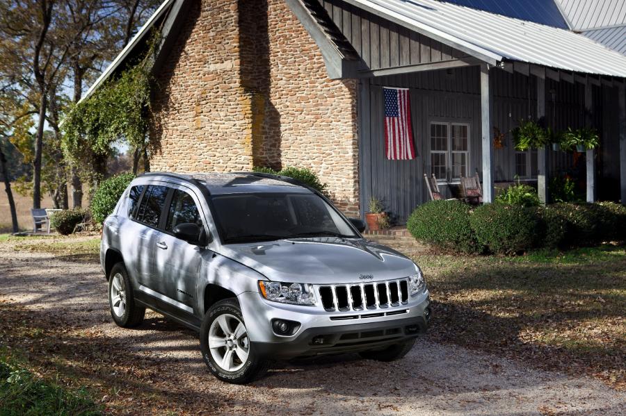  Jeep Compass 2011 года  (фото 11 из 97)